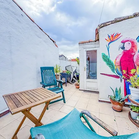 Artist's Apartment, Authentic Experience * Pézenas