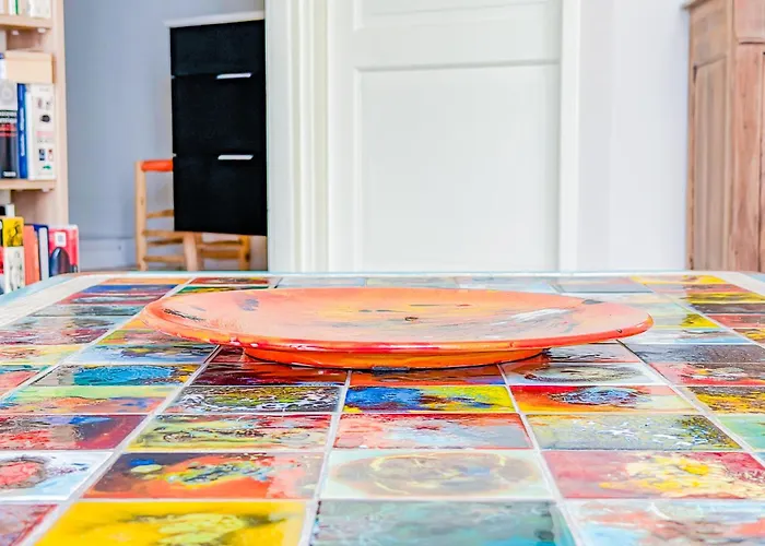 Artist's Apartment, Authentic Experience * Pézenas