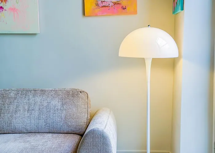 Artist's Apartment, Authentic Experience Appartement Pézenas
